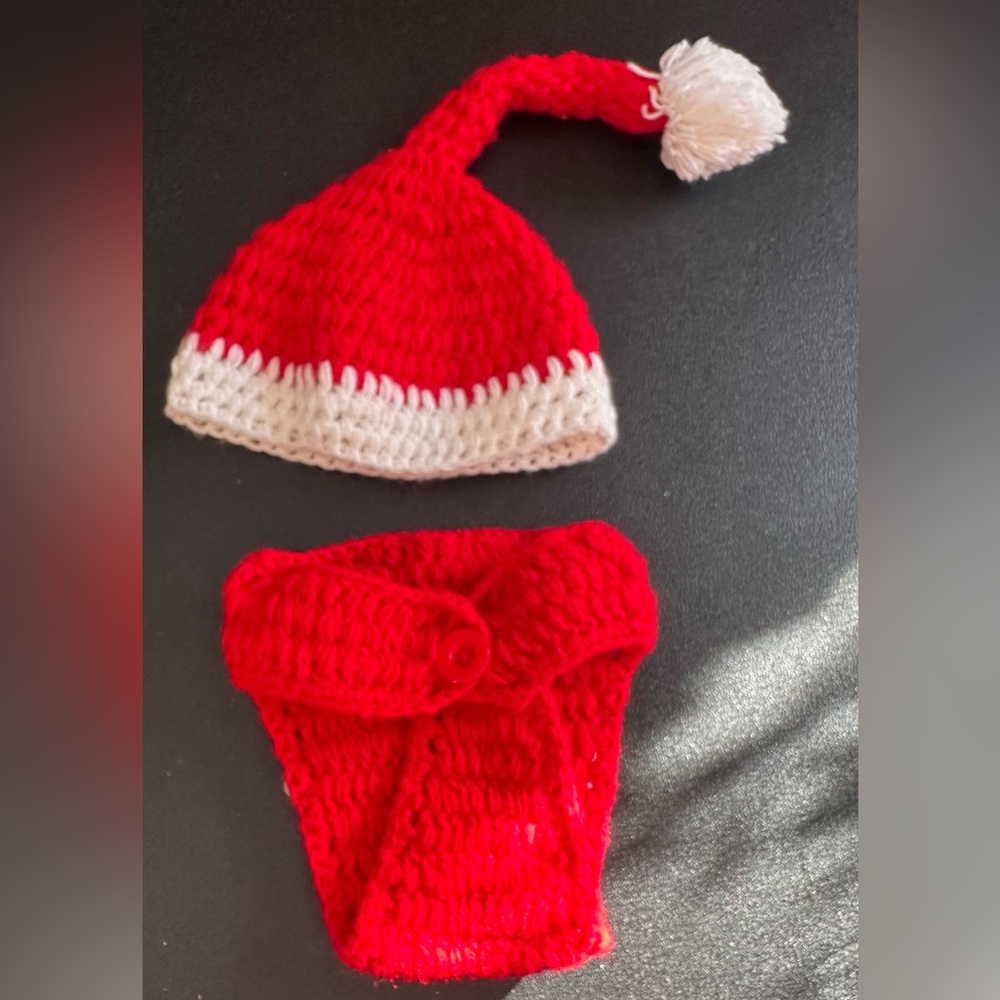 Red and White Crochet Baby Hat and Diaper Cover Set for newborn photosesion